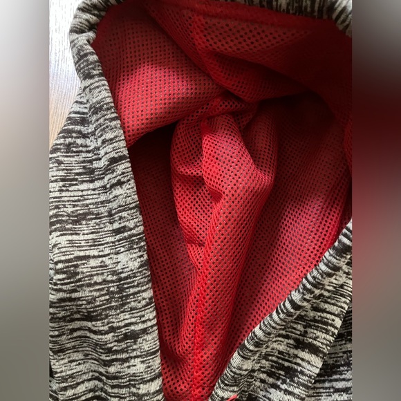 NWOT 🕷 Marvel Spider-Man Sweatshirt/Hoodie Men’s Size M - Picture 4 of 6